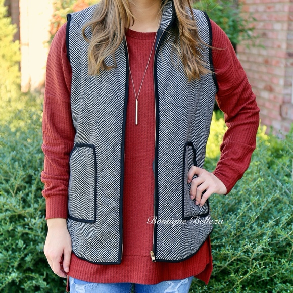 Brushed Thermal Tunic with High-Low Hem in Clay - Picture 5 of 6